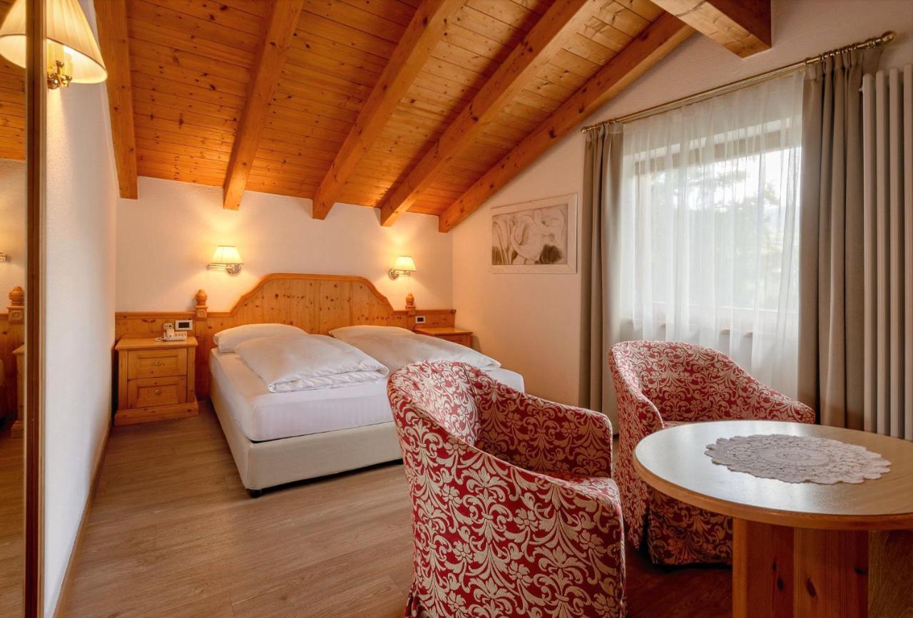 Hotel Villa Eden Corvara In Badia Exterior foto