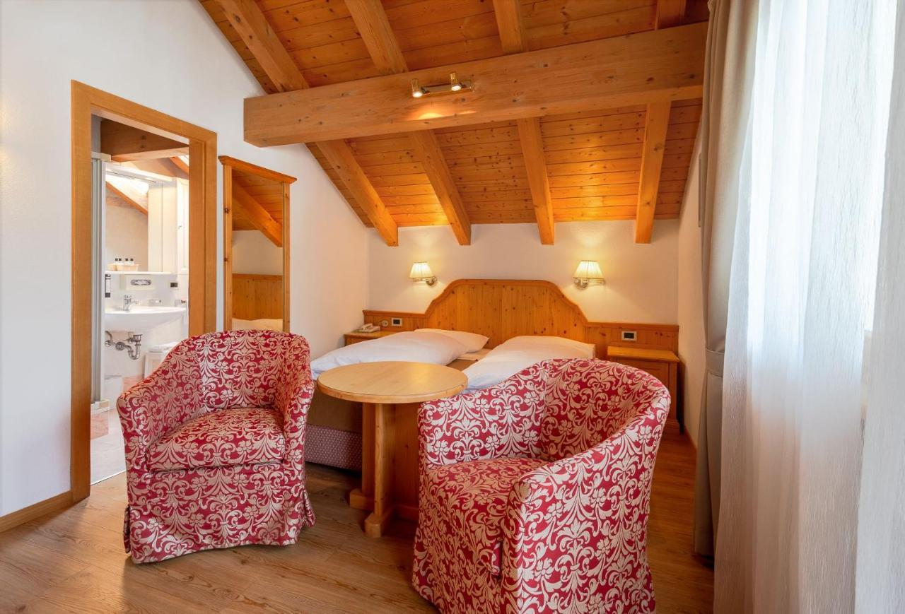 Hotel Villa Eden Corvara In Badia Exterior foto