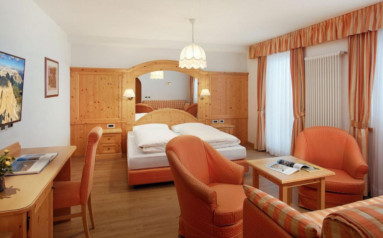 Hotel Villa Eden Corvara In Badia Exterior foto