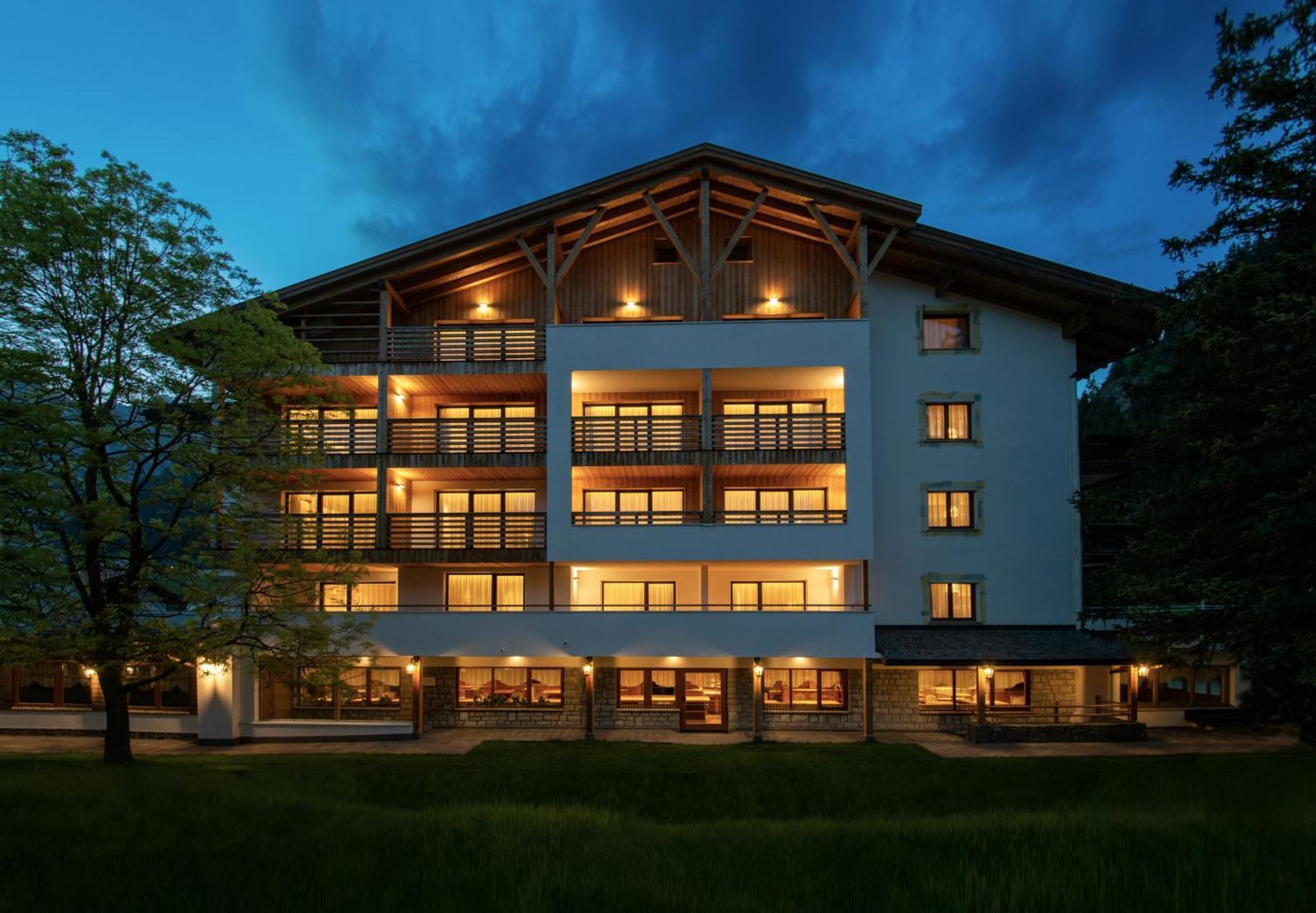 Hotel Villa Eden Corvara In Badia Exterior foto